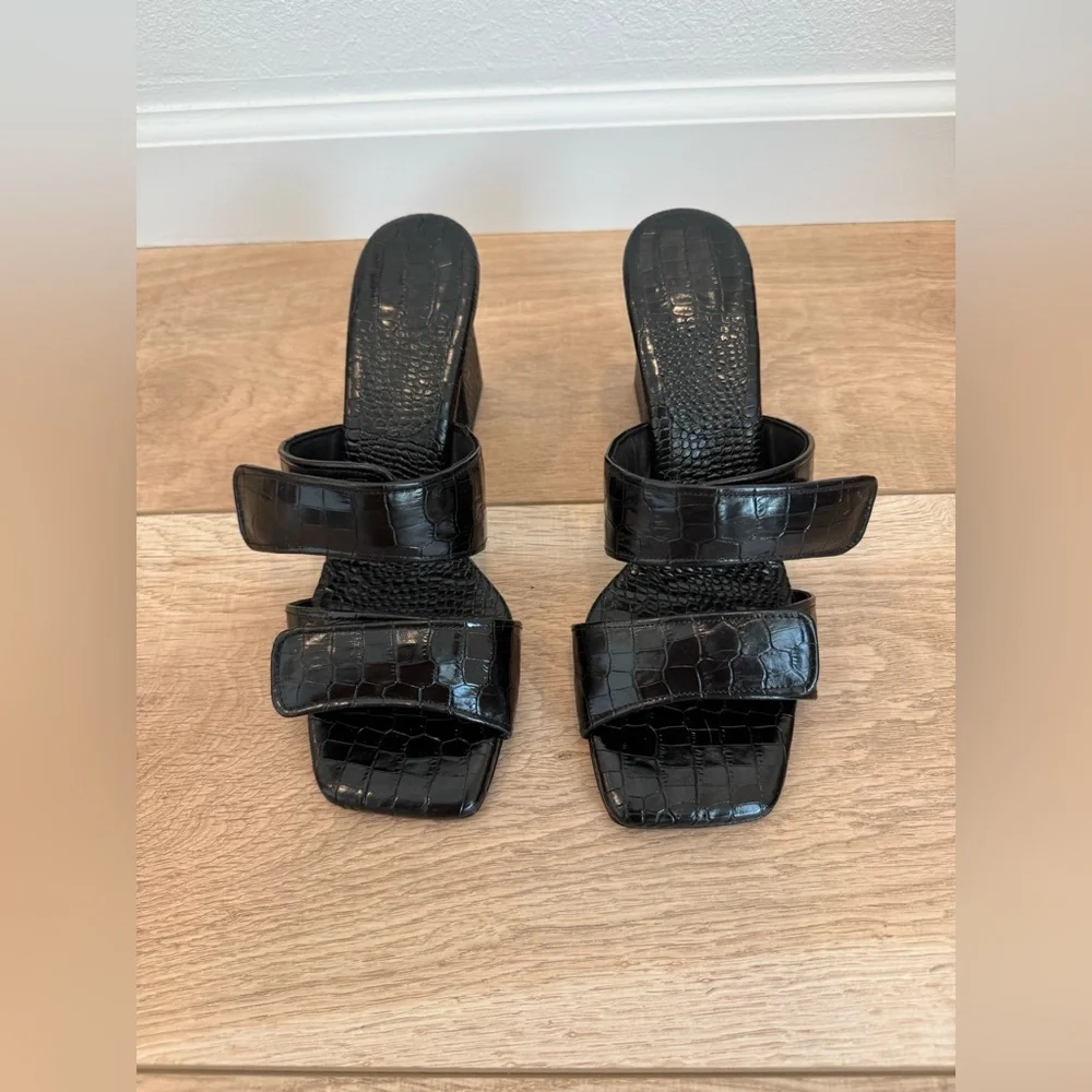 Freda Salvador Adria Black Croc-Embossed Women's Heeled Sandals - Picture 7 of 12